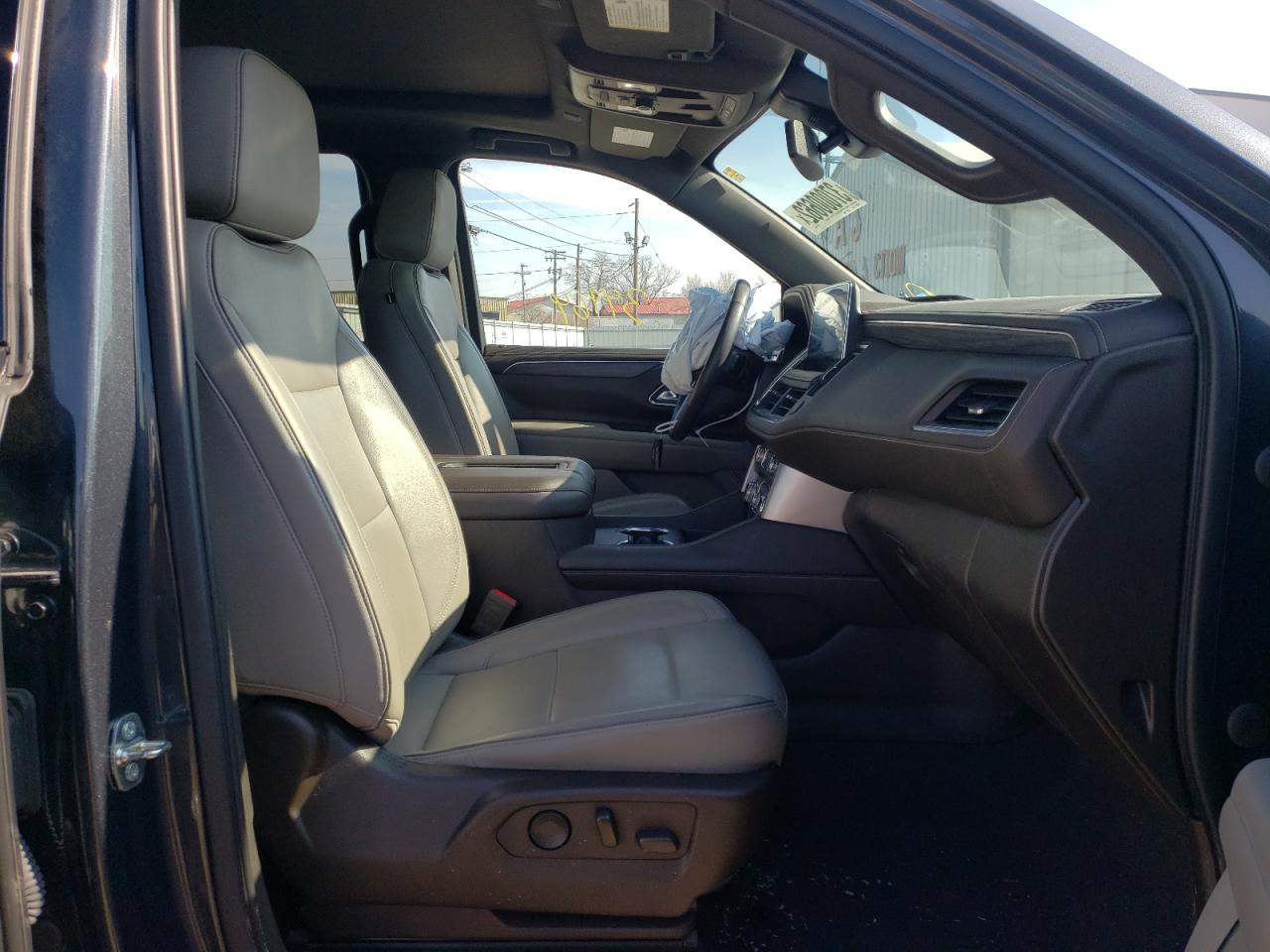 Photo 5 from auction – 2021 GMC YUKON SLT with VIN 1GKS2BKD3MR113333