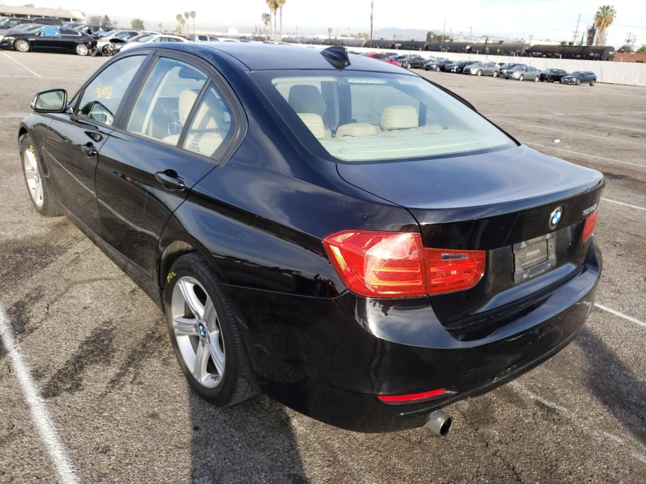 Photo 3 from auction – 2014 BMW 320 I with VIN WBA3B1G59ENN90852
