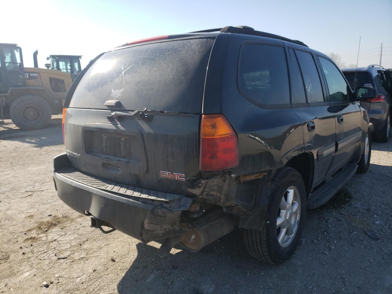 Photo 4 from auction – 2005 GMC ENVOY with VIN 1GKDT13S052250978