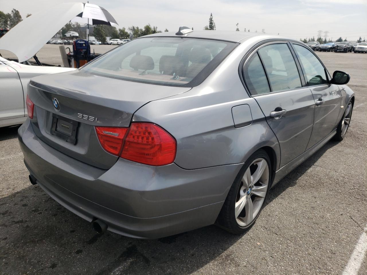 Photo 4 from auction – 2011 BMW 335 I with VIN WBAPM5G50BNN00776