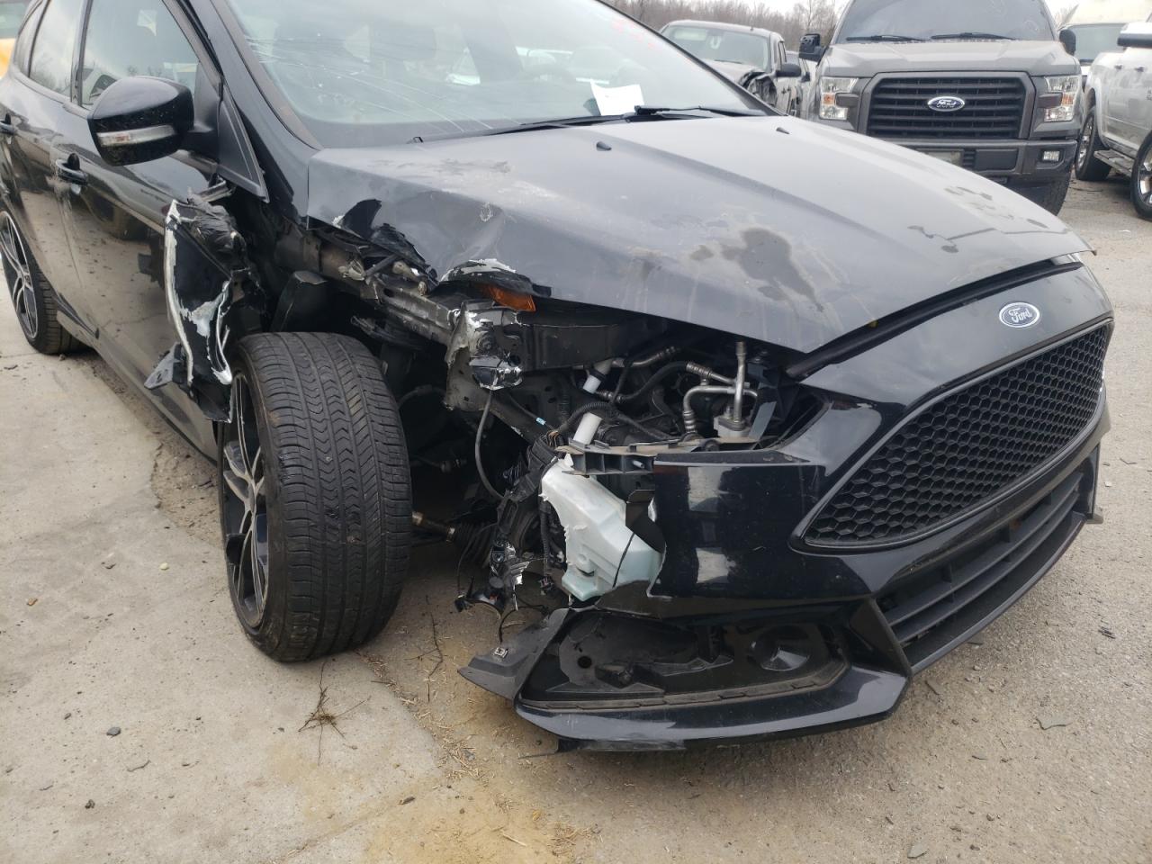 Photo 9 from auction – 2018 FORD FOCUS ST with VIN 1FADP3L98JL228441