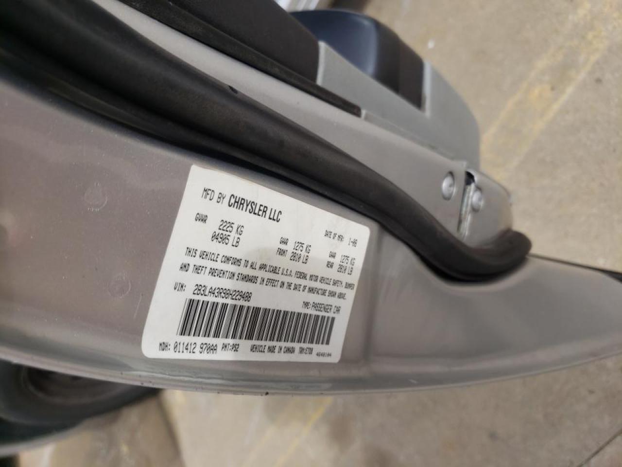 Photo 10 from auction – 2008 DODGE CHARGER with VIN 2B3LA43R98H229488