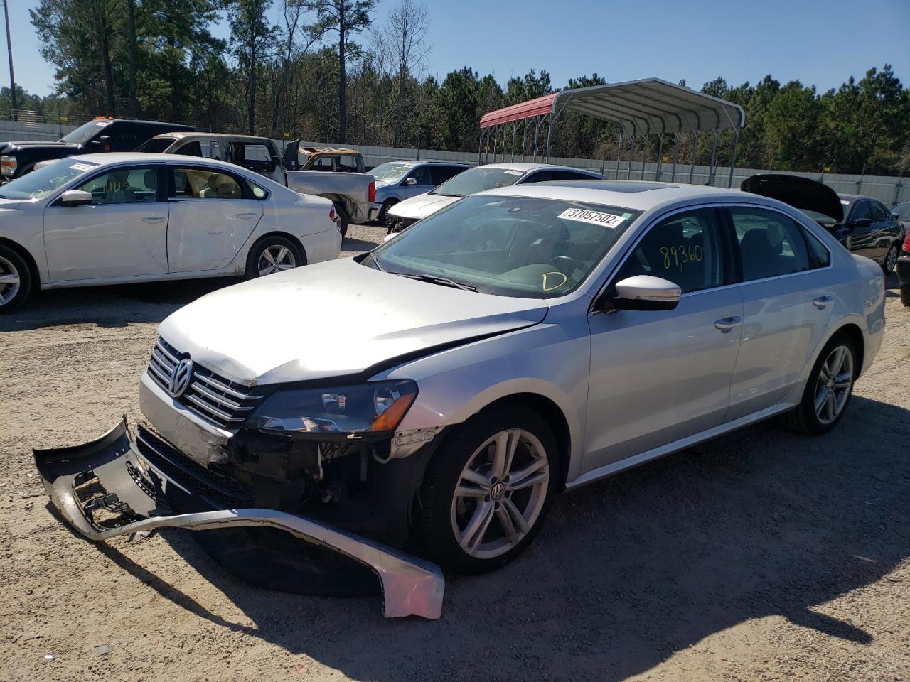 Photo 2 from auction – 2014 VOLKSWAGEN PASSAT SE with VIN 1VWBN7A30EC006377