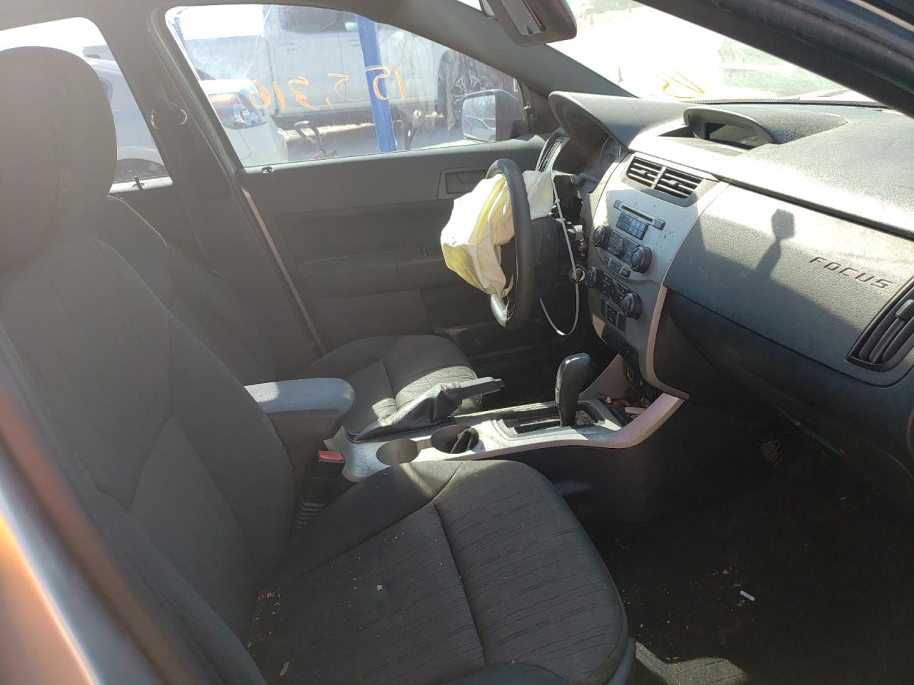 Photo 5 from auction – 2010 FORD FOCUS SE with VIN 1FAHP3FN0AW207558