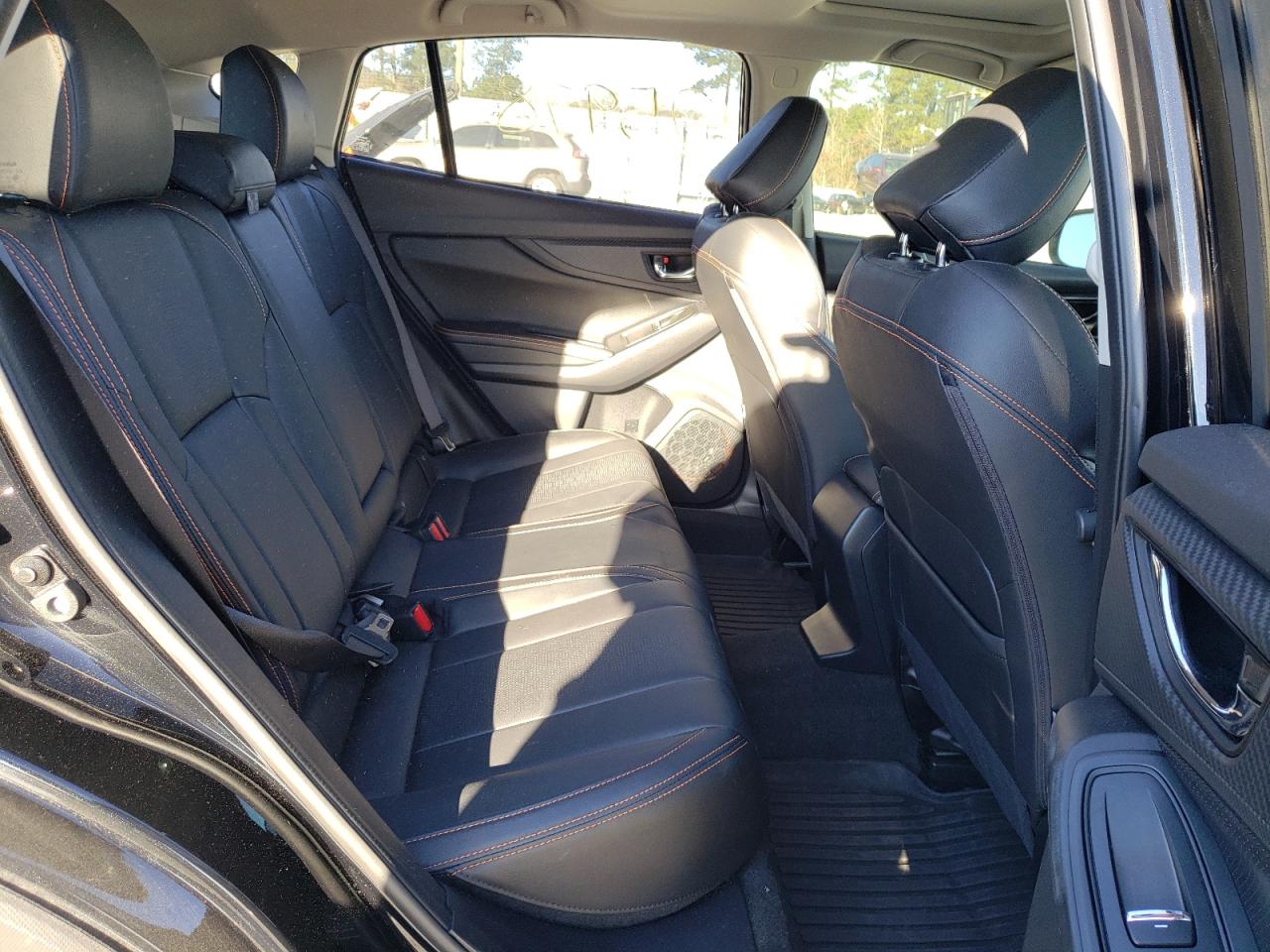 Photo 6 from auction – 2018 SUBARU CROSSTREK with VIN JF2GTAMC6J8256809