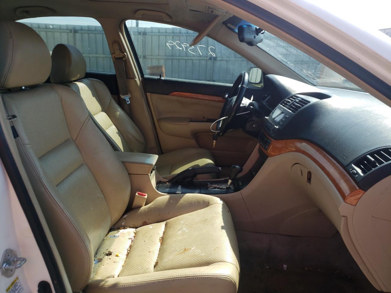 Photo 5 from auction – 2004 ACURA TSX with VIN JH4CL96894C023401