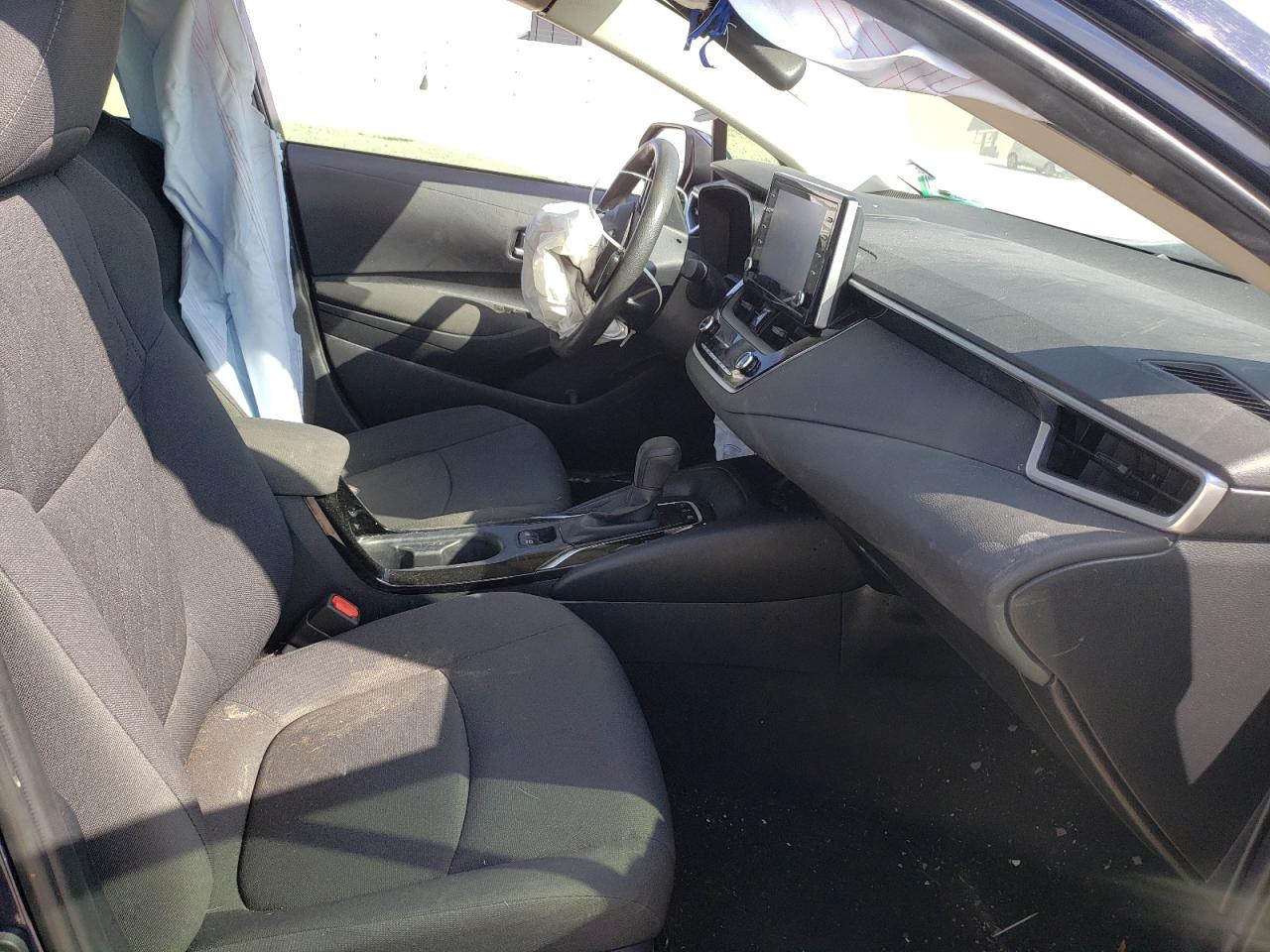 Photo 5 from auction – 2021 TOYOTA COROLLA LE with VIN JTDEAMDE7MJ021332