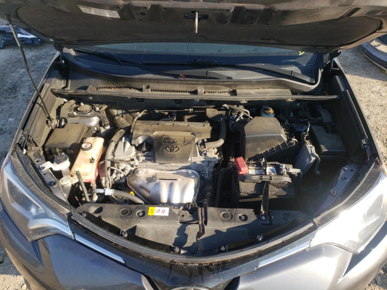 Photo 7 from auction – 2017 TOYOTA RAV4 XLE with VIN JTMWFREV7HJ133216