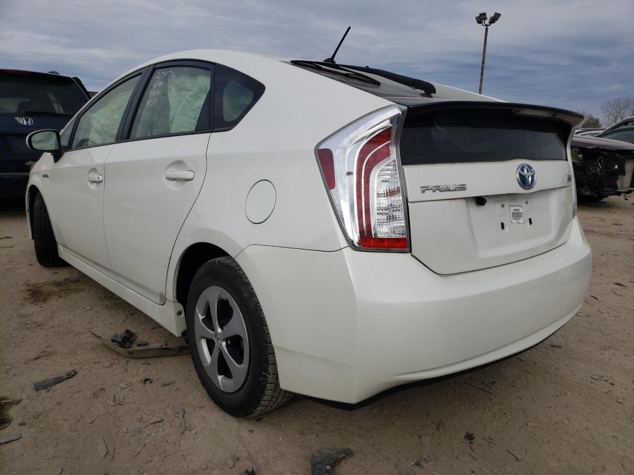 Photo 3 from auction – 2014 TOYOTA PRIUS with VIN JTDKN3DU8E0366627