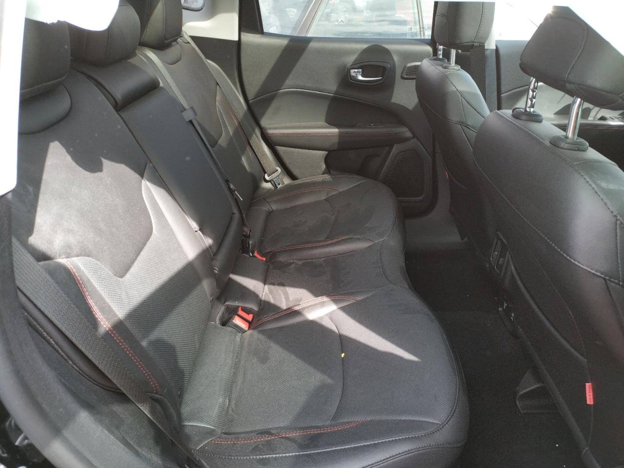 Photo 6 from auction – 2020 JEEP COMPASS TR with VIN 3C4NJDDBXLT244610