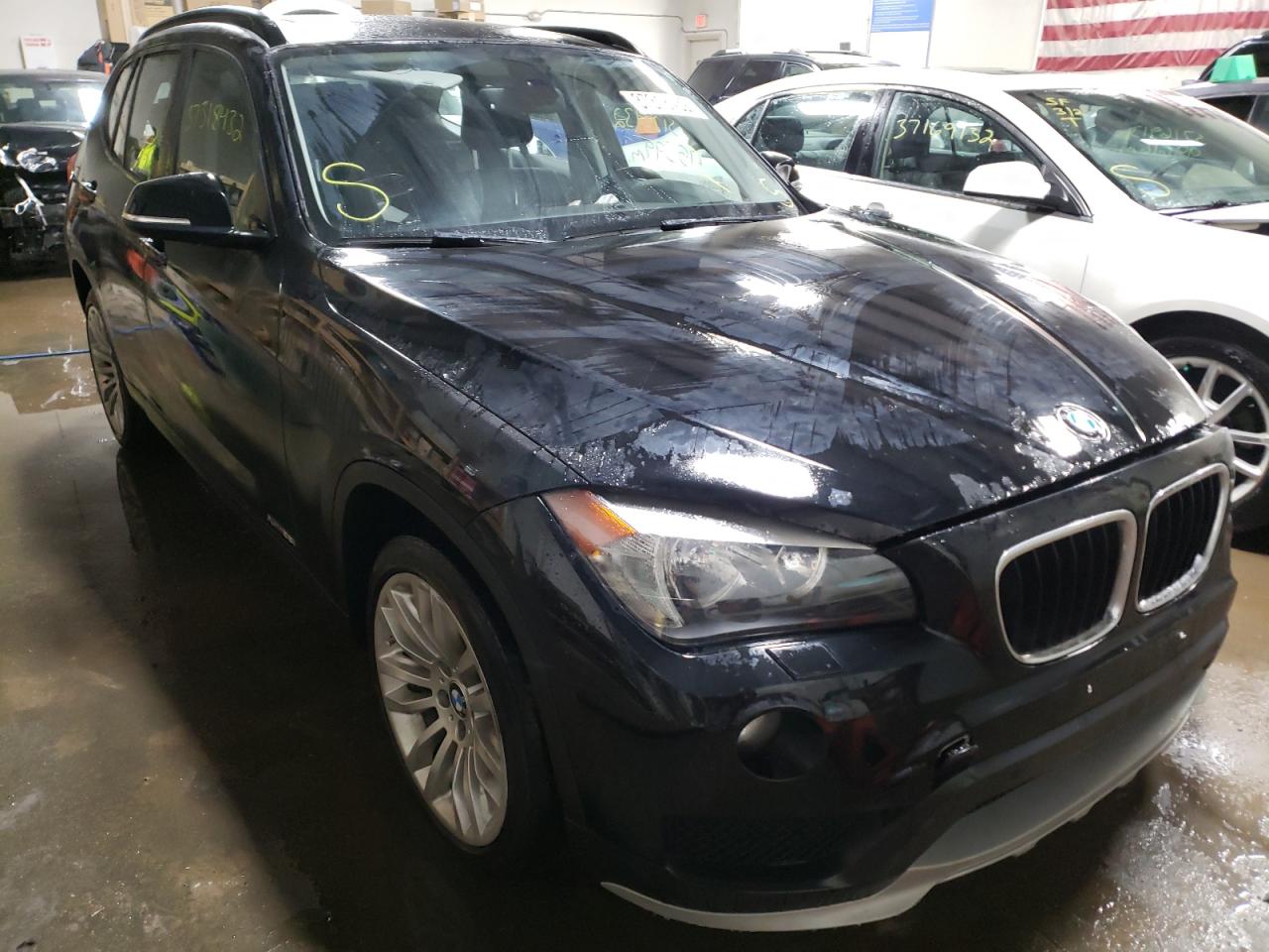 BMW X1 XDRIVE2 2015 with VIN WBAVL1C57FVY40263 - Photo from auction