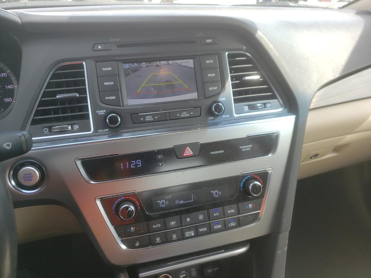 Photo 9 from auction – 2016 HYUNDAI SONATA HYB with VIN KMHE34L17GA012736