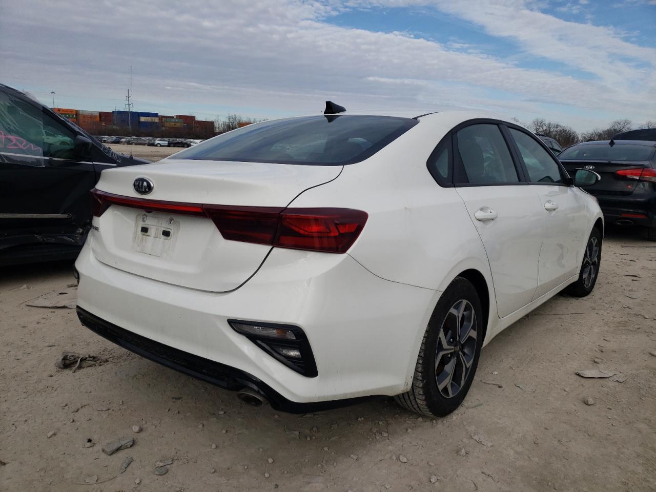 Photo 16 from auction – 2020 KIA FORTE FE with VIN 3KPF24AD0LE172859