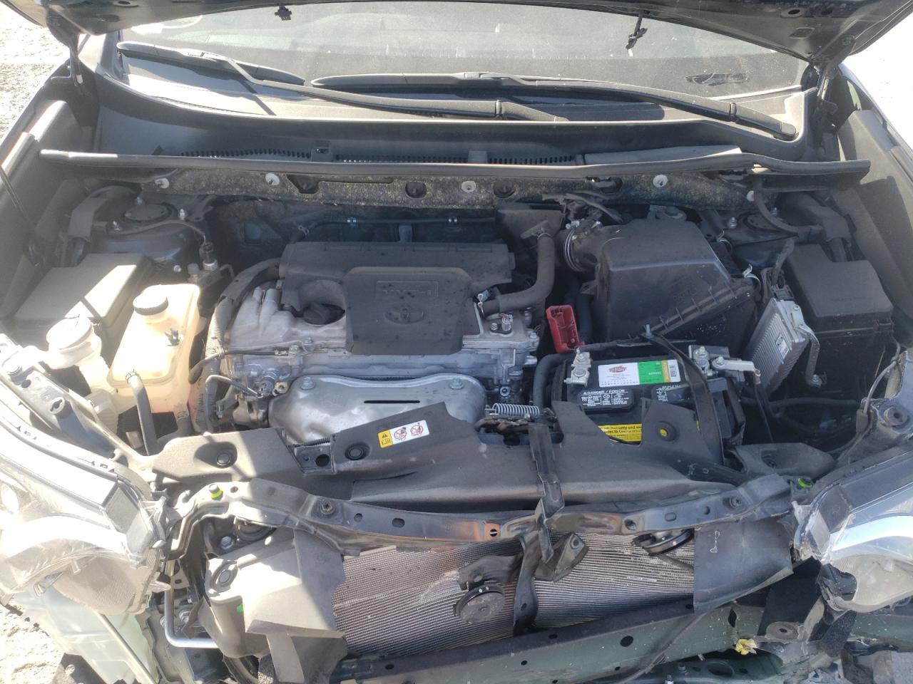 Photo 7 from auction – 2018 TOYOTA RAV4 LE with VIN JTMZFREV2JJ211324
