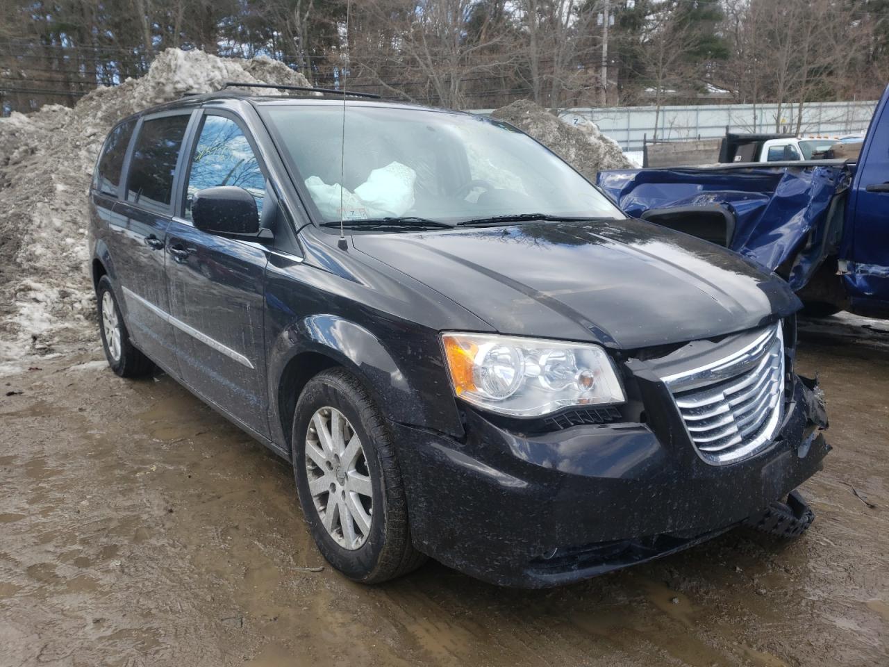 CHRYSLER TOWN & COU 2014 with VIN 2C4RC1BG3ER448762 - Photo from auction