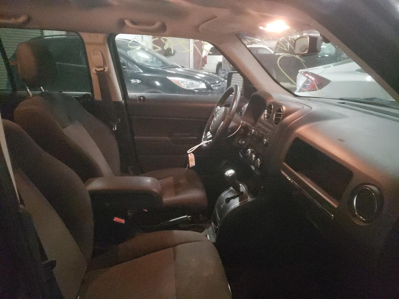 Photo 5 from auction – 2015 JEEP PATRIOT LA with VIN 1C4NJPFA3FD341051