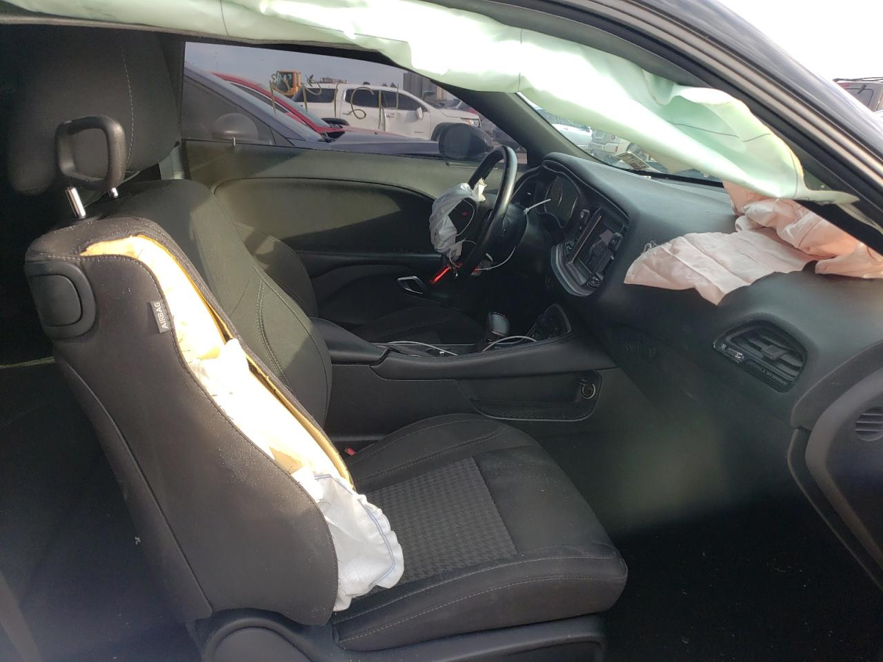 Photo 5 from auction – 2019 DODGE CHALLENGER with VIN 2C3CDZAG1KH672475