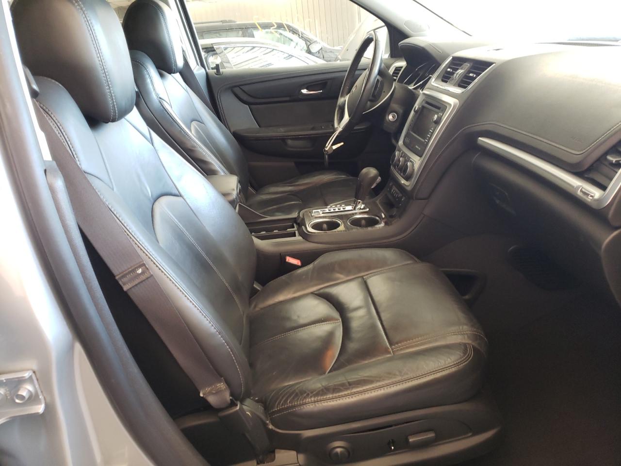 Photo 5 from auction – 2014 GMC ACADIA SLT with VIN 1GKKRRKD0EJ210557