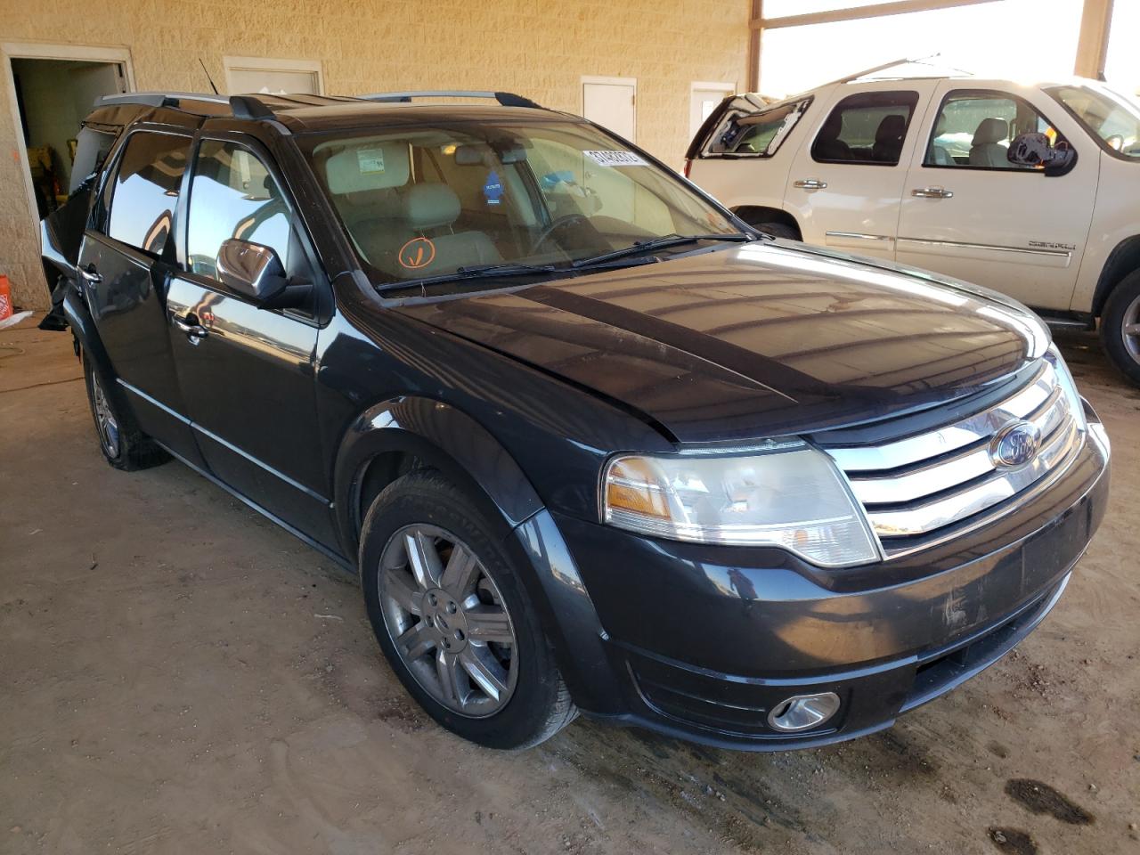 Photo 1 from auction – 2008 FORD TAURUS X L with VIN 1FMDK03W08GA10361