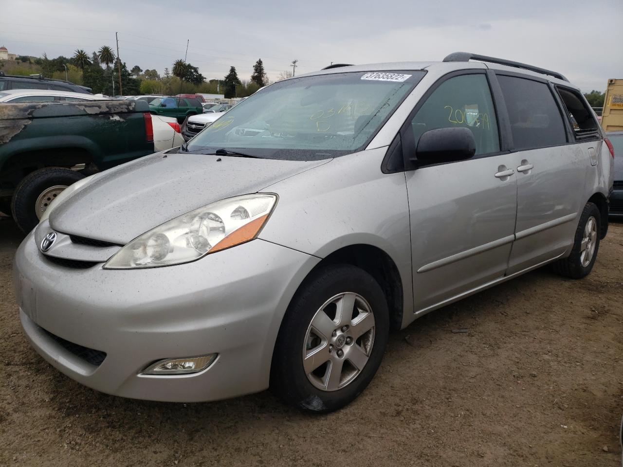 Photo 2 from auction – 2007 TOYOTA SIENNA CE with VIN 5TDZK23C67S089549