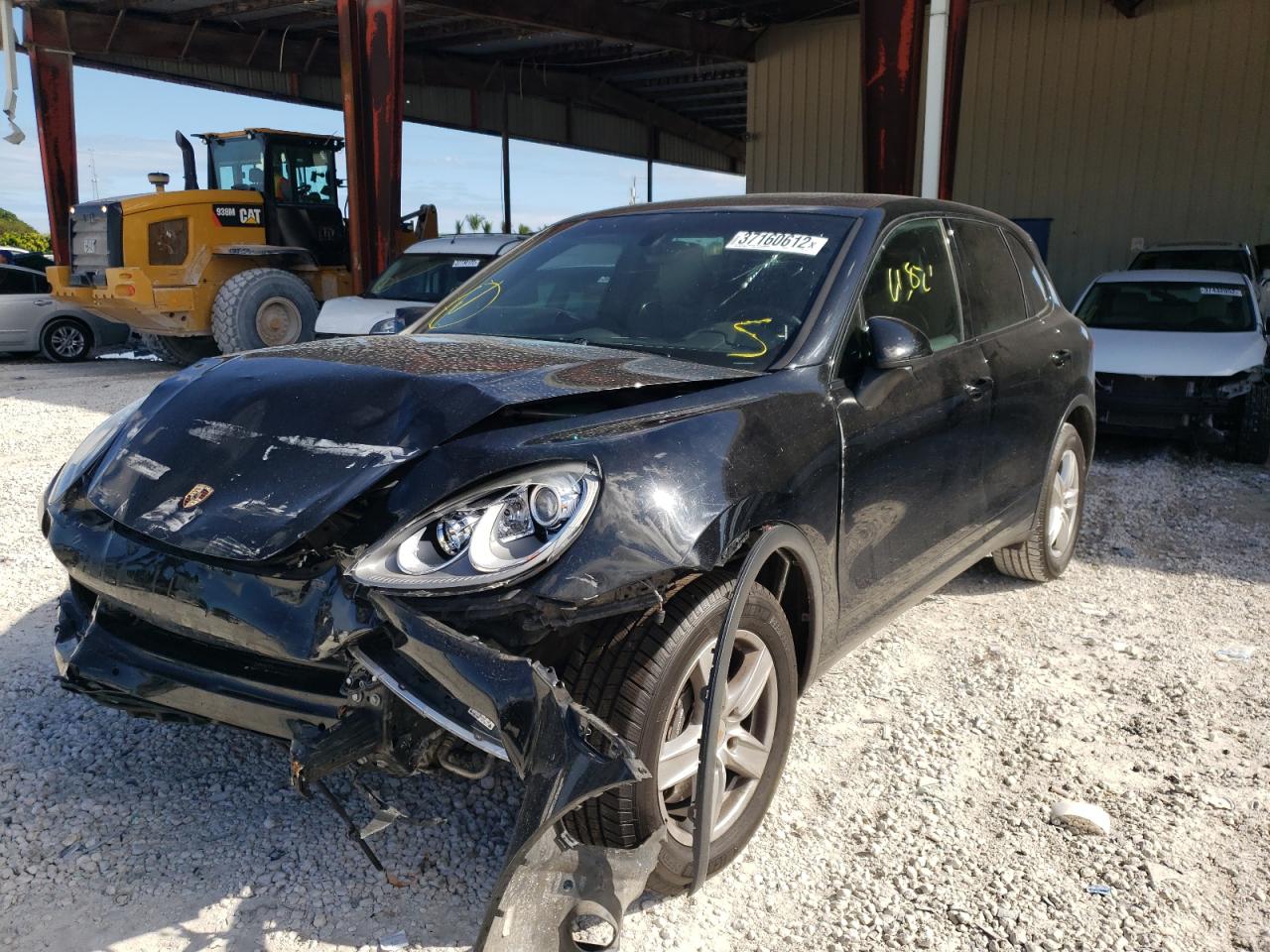Photo 2 from auction – 2014 PORSCHE CAYENNE with VIN WP1AA2A21ELA92088