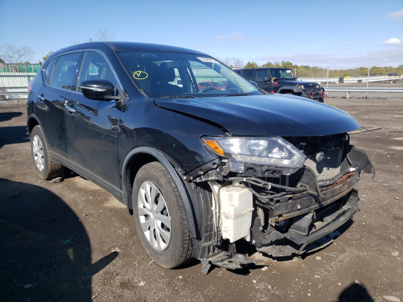 NISSAN ROGUE S 2015 with VIN KNMAT2MV3FP588022 - Photo from auction