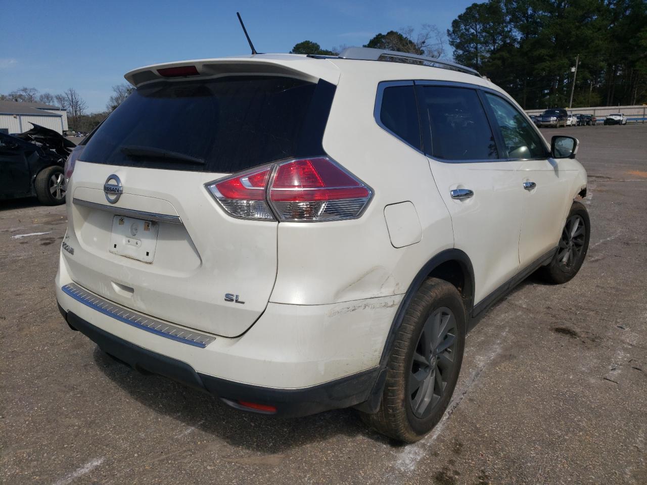 Photo 4 from auction – 2015 NISSAN ROGUE S with VIN 5N1AT2MT4FC854083