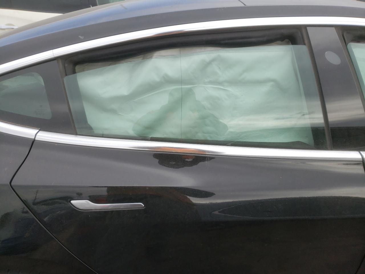 Photo 6 from auction – 2019 TESLA MODEL 3 with VIN 5YJ3E1EA8KF399024