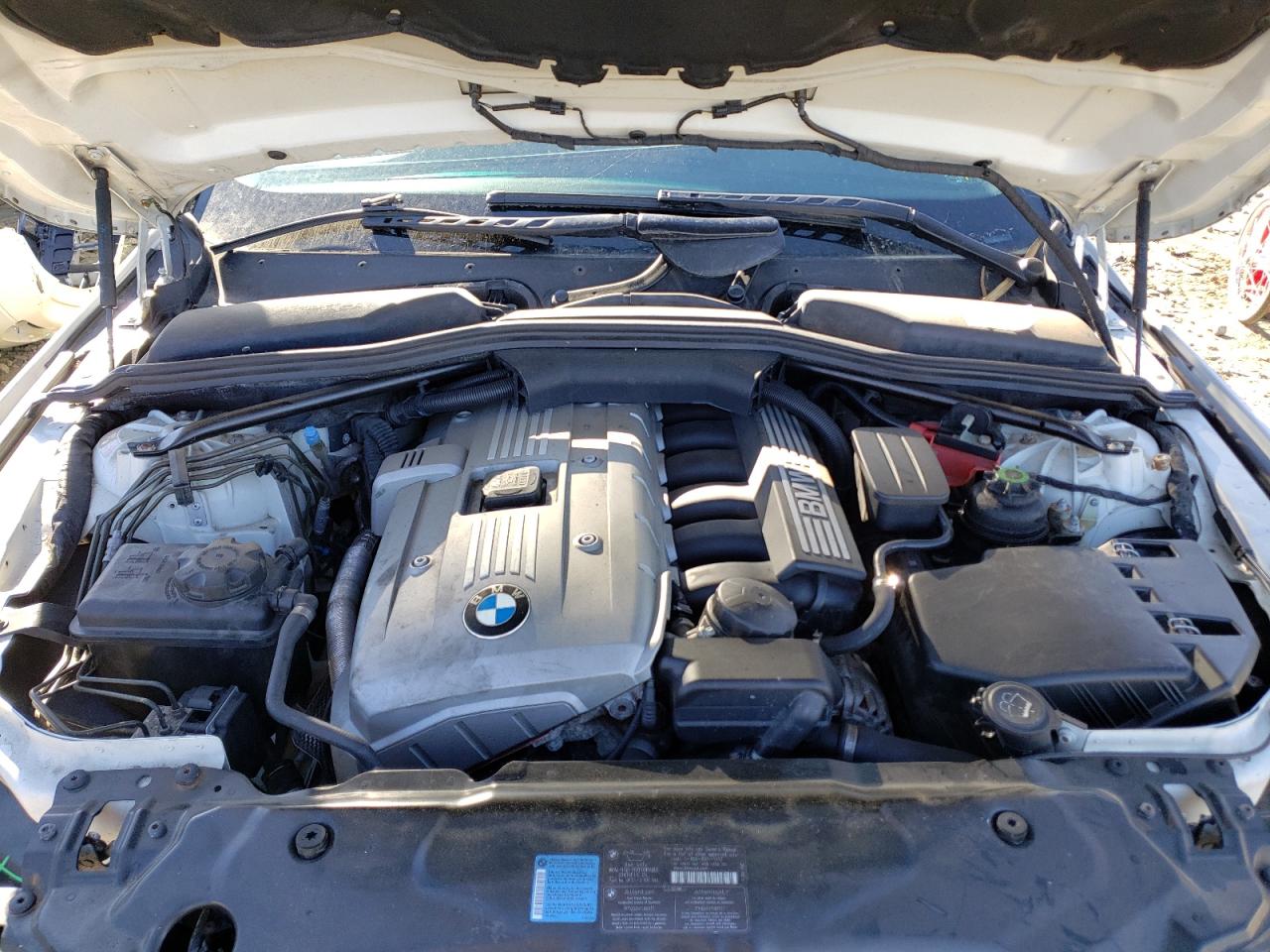 Photo 7 from auction – 2007 BMW 525 I with VIN WBANE53517CW65829