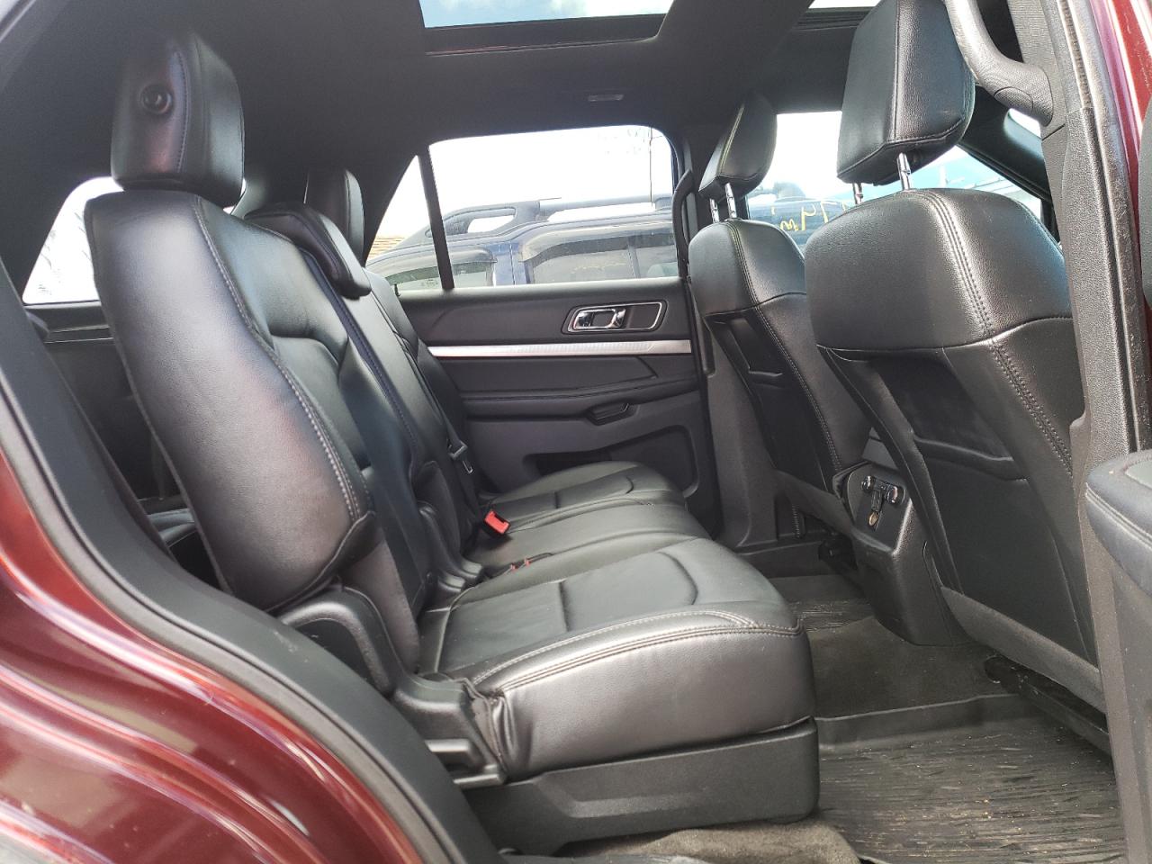 Photo 6 from auction – 2018 FORD EXPLORER X with VIN 1FM5K8D81JGA50344