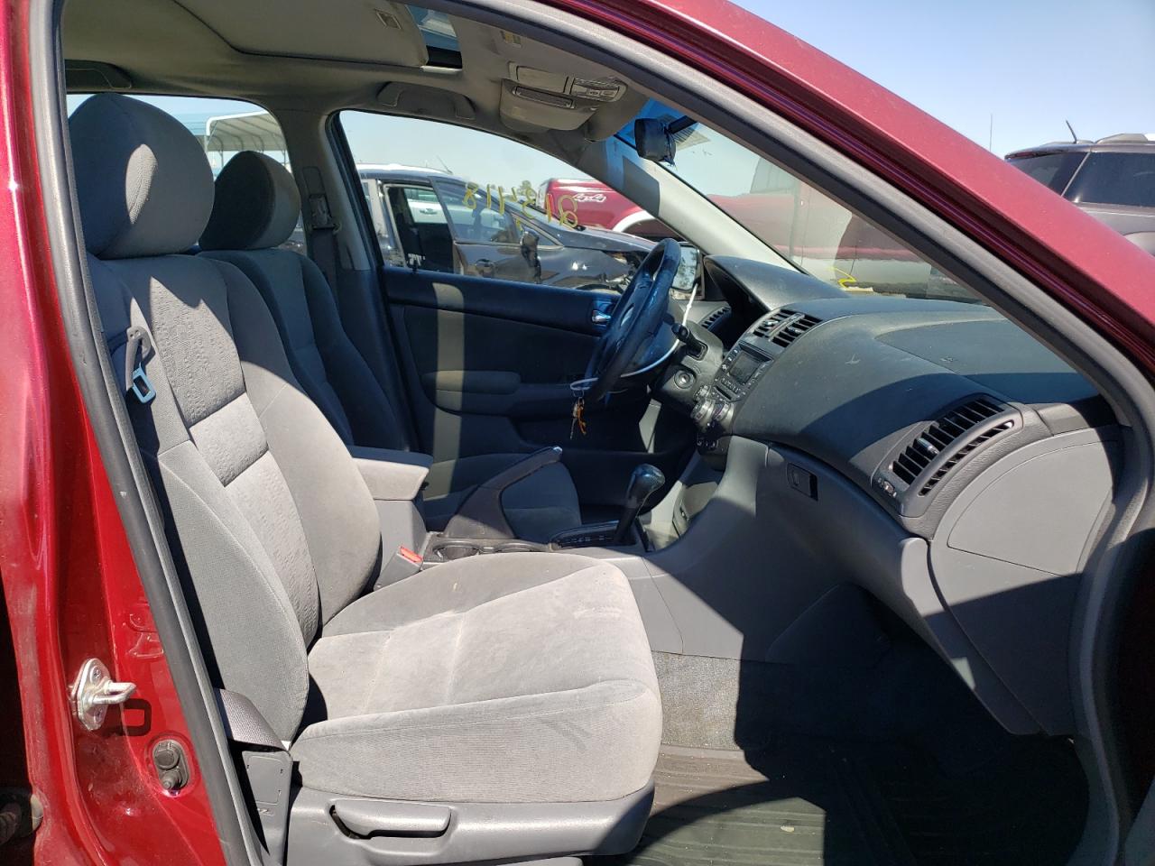 Photo 5 from auction – 2004 HONDA ACCORD EX with VIN 1HGCM56644A033336