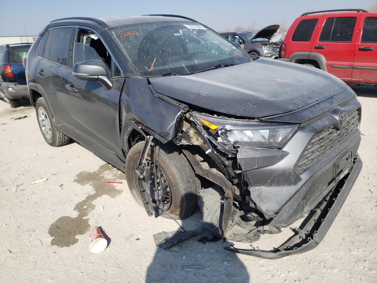 Photo 9 from auction – 2019 TOYOTA RAV4 LE with VIN 2T3K1RFV1KC021422