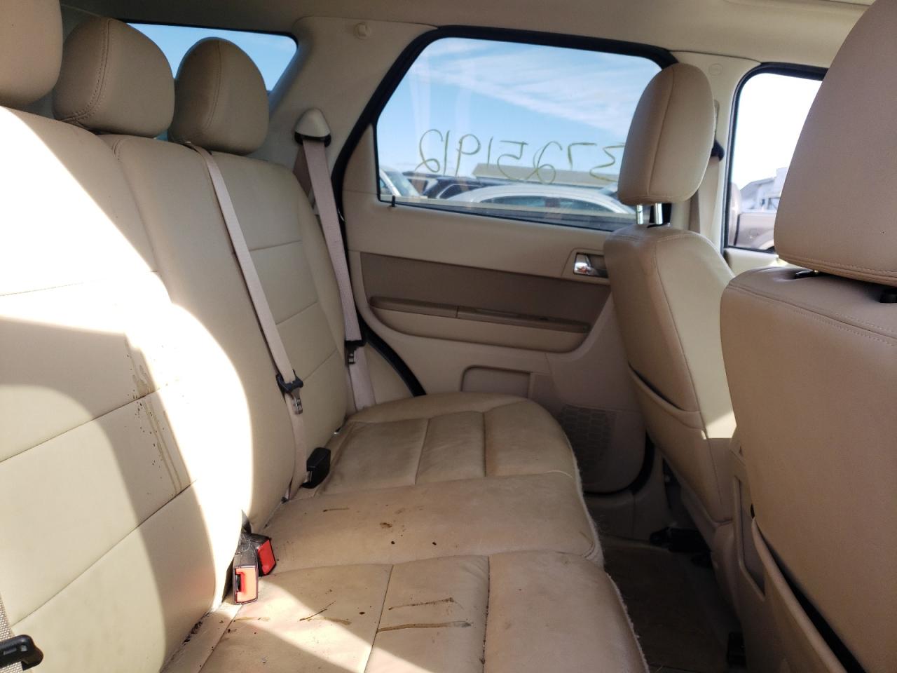 Photo 6 from auction – 2010 FORD ESCAPE LIM with VIN 1FMCU9E76AKC52736