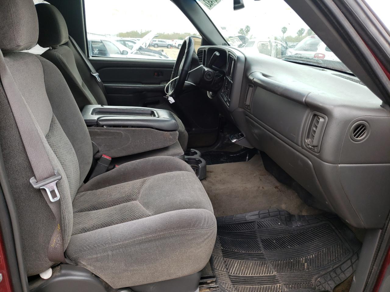 Photo 5 from auction – 2005 CHEVROLET SILVERADO with VIN 2GCEC13T751217503