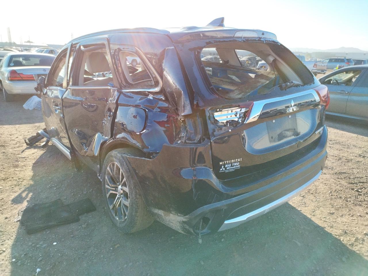 Photo 3 from auction – 2017 MITSUBISHI OUTLANDER with VIN JA4AD3A3XHZ007333