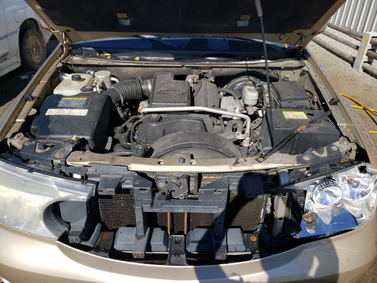 Photo 7 from auction – 2005 BUICK RAINIER CX with VIN 5GADS13S052265075