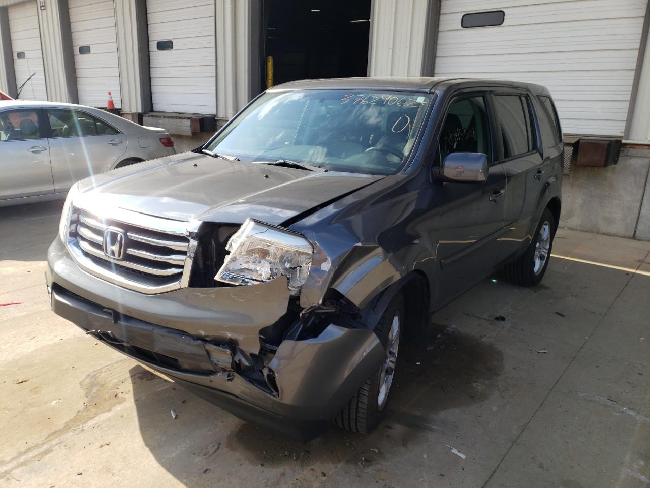 Photo 2 from auction – 2013 HONDA PILOT EXL with VIN 5FNYF4H52DB052861