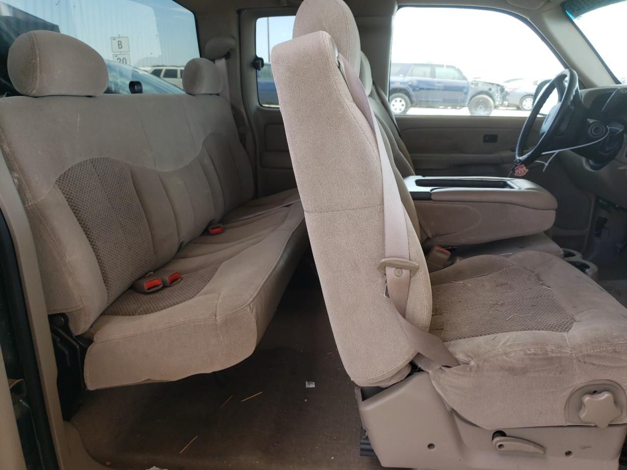 Photo 6 from auction – 2001 CHEVROLET 1500 with VIN 2GCEC19V111392476