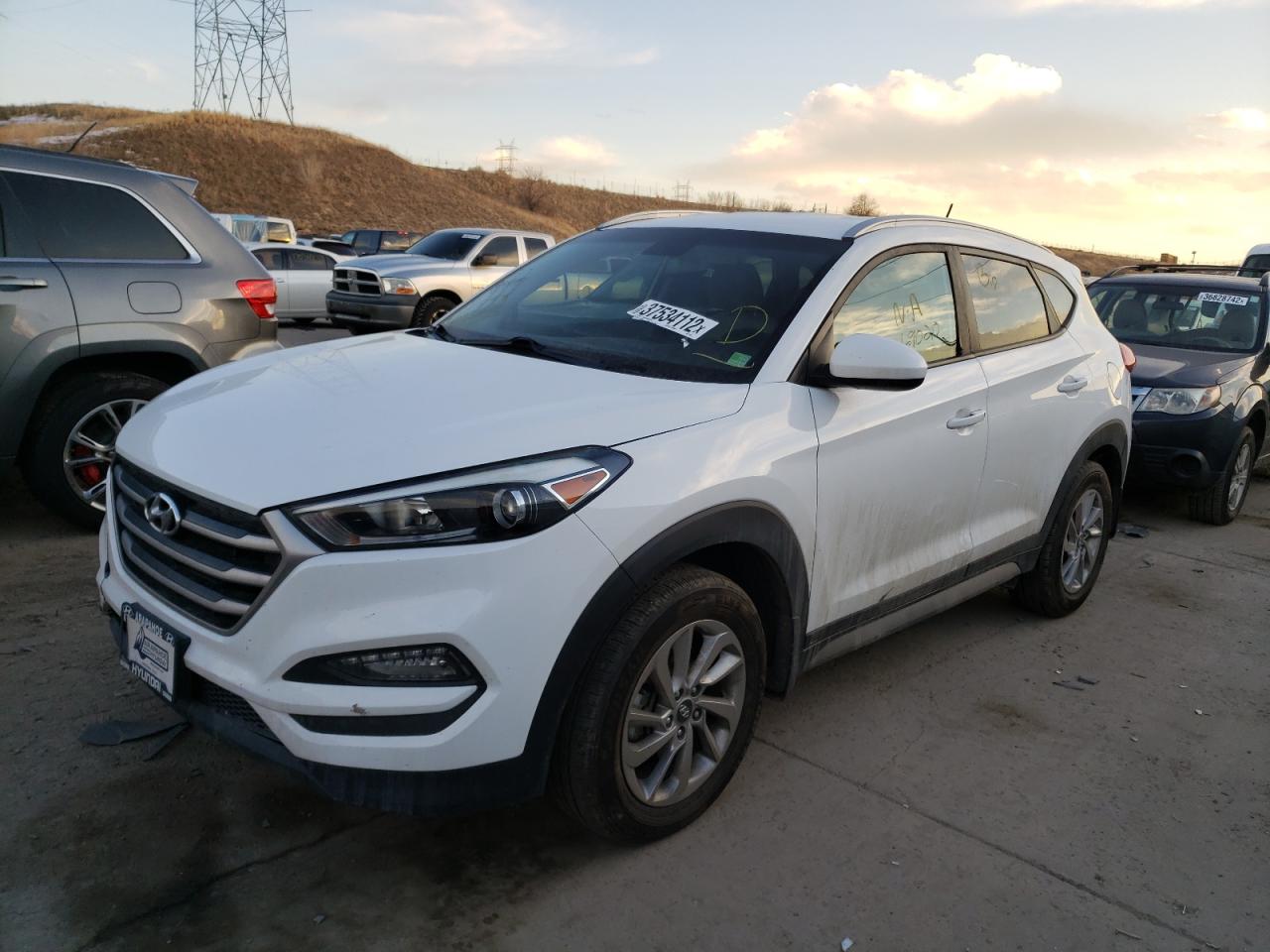Photo 2 from auction – 2017 HYUNDAI TUCSON LIM with VIN KM8J3CA49HU317905
