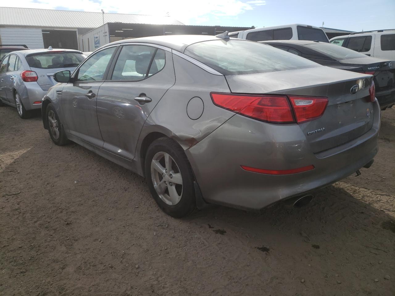 Foto 3 de la subasta – 2015 KIA OPTIMA LX con VIN 5XXGM4A79FG517469