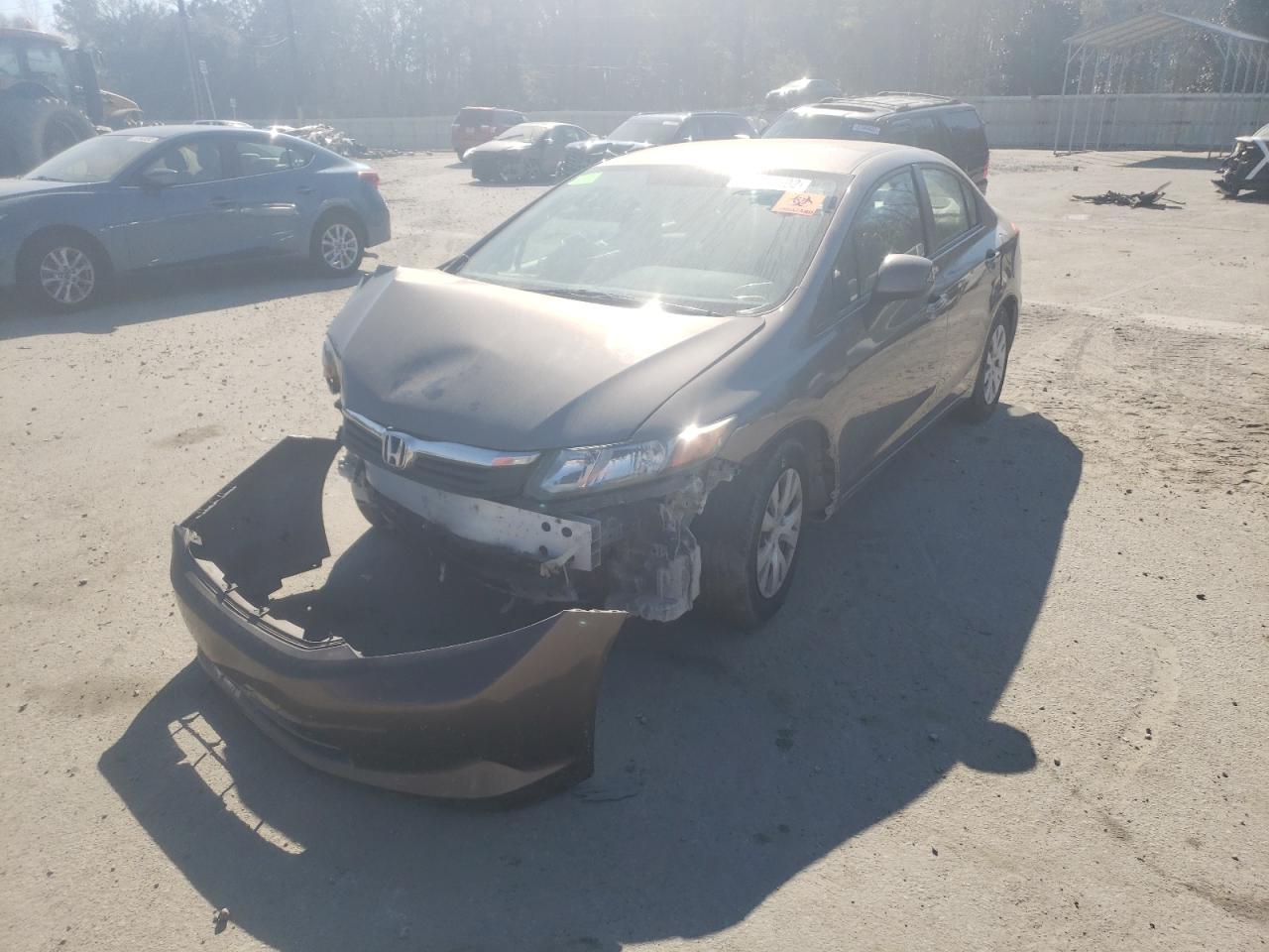 Photo 2 from auction – 2012 HONDA CIVIC LX with VIN 19XFB2F56CE041862