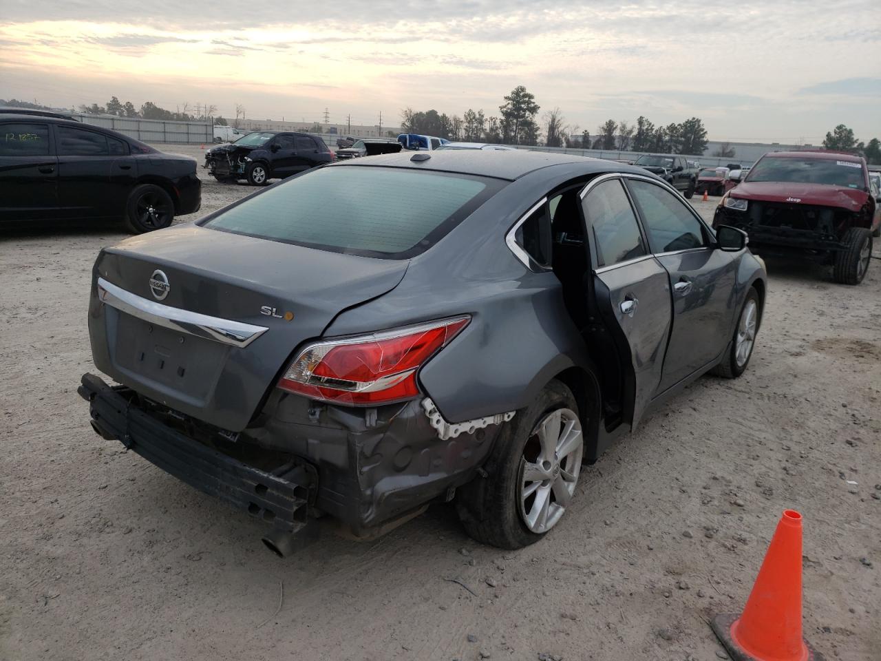 Photo 4 from auction – 2015 NISSAN ALTIMA 2.5 with VIN 1N4AL3AP9FC133703
