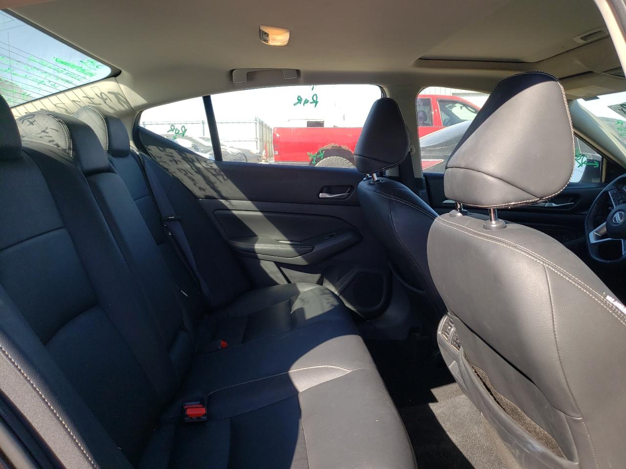 Photo 6 from auction – 2019 NISSAN ALTIMA SL with VIN 1N4BL4EV4KC220132
