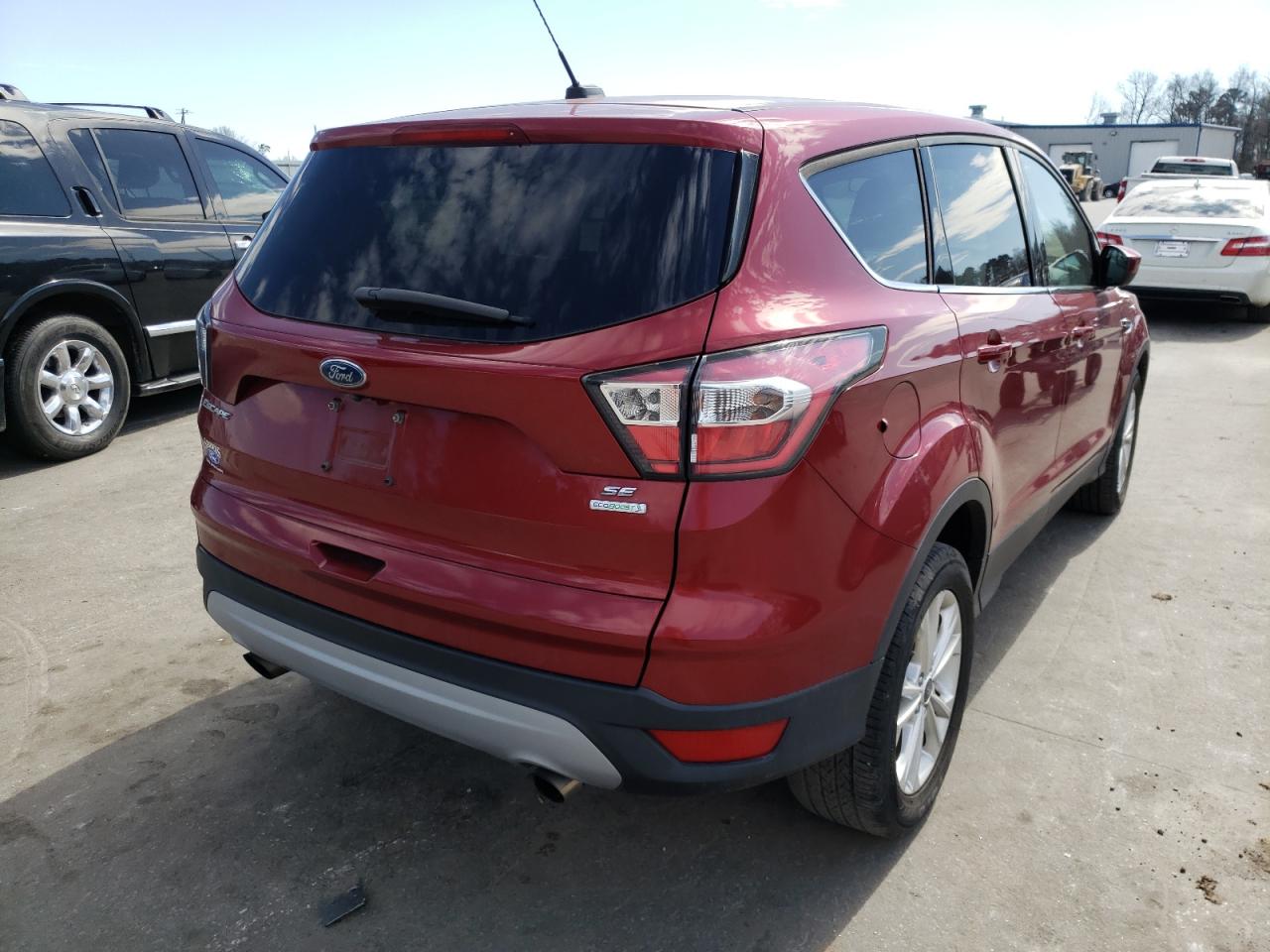 Photo 4 from auction – 2017 FORD ESCAPE SE with VIN 1FMCU0GD1HUA19232