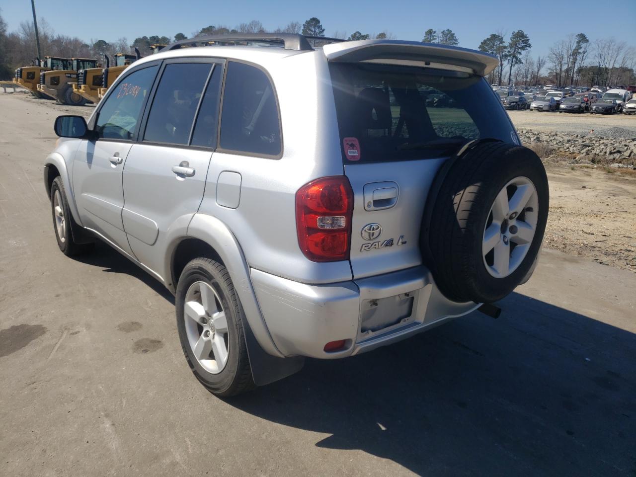 Photo 3 from auction – 2005 TOYOTA RAV4 with VIN JTEHD20V450046853