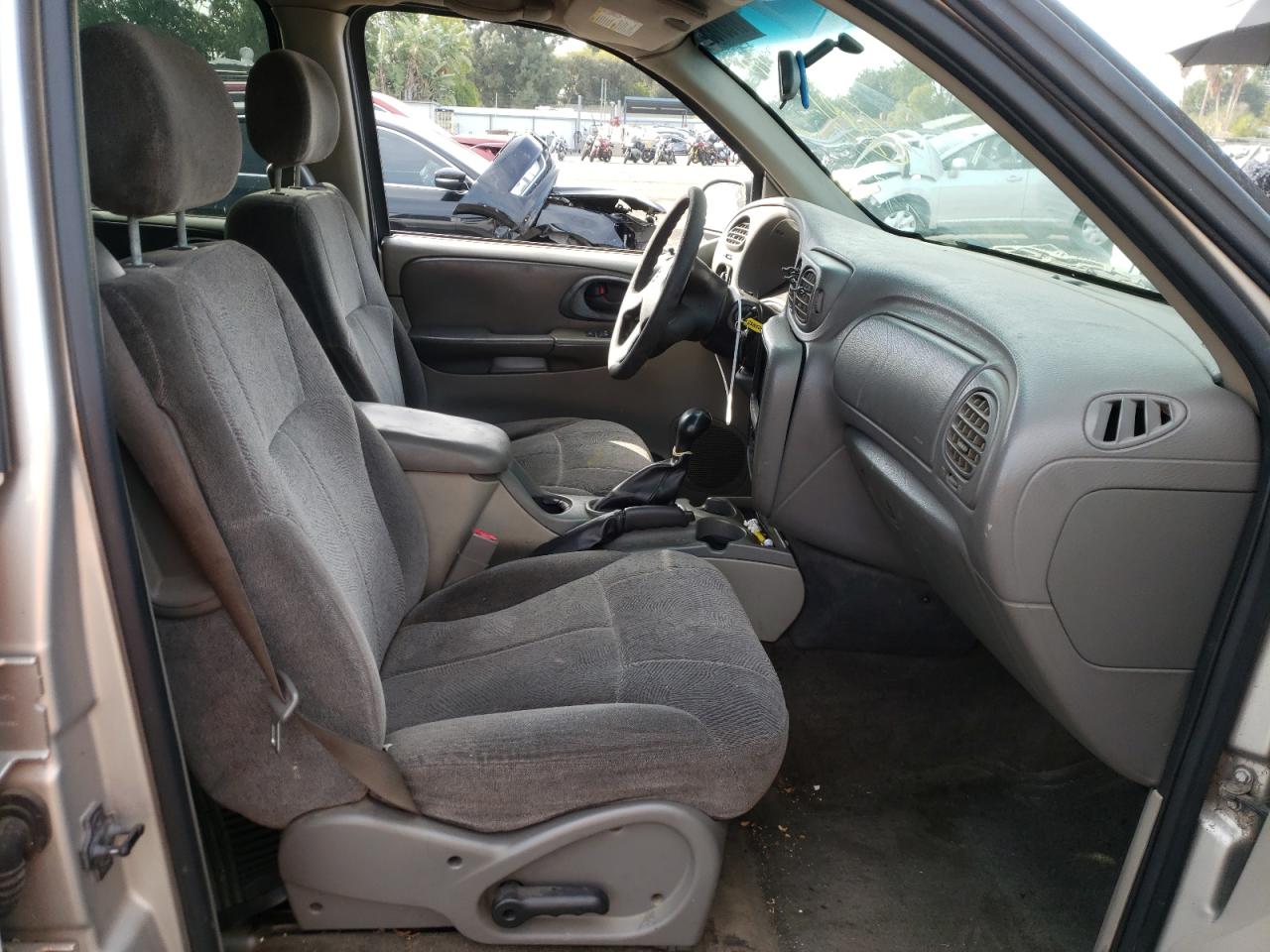 Photo 5 from auction – 2004 CHEVROLET TRAILBLAZE with VIN 1GNDS13S542202073