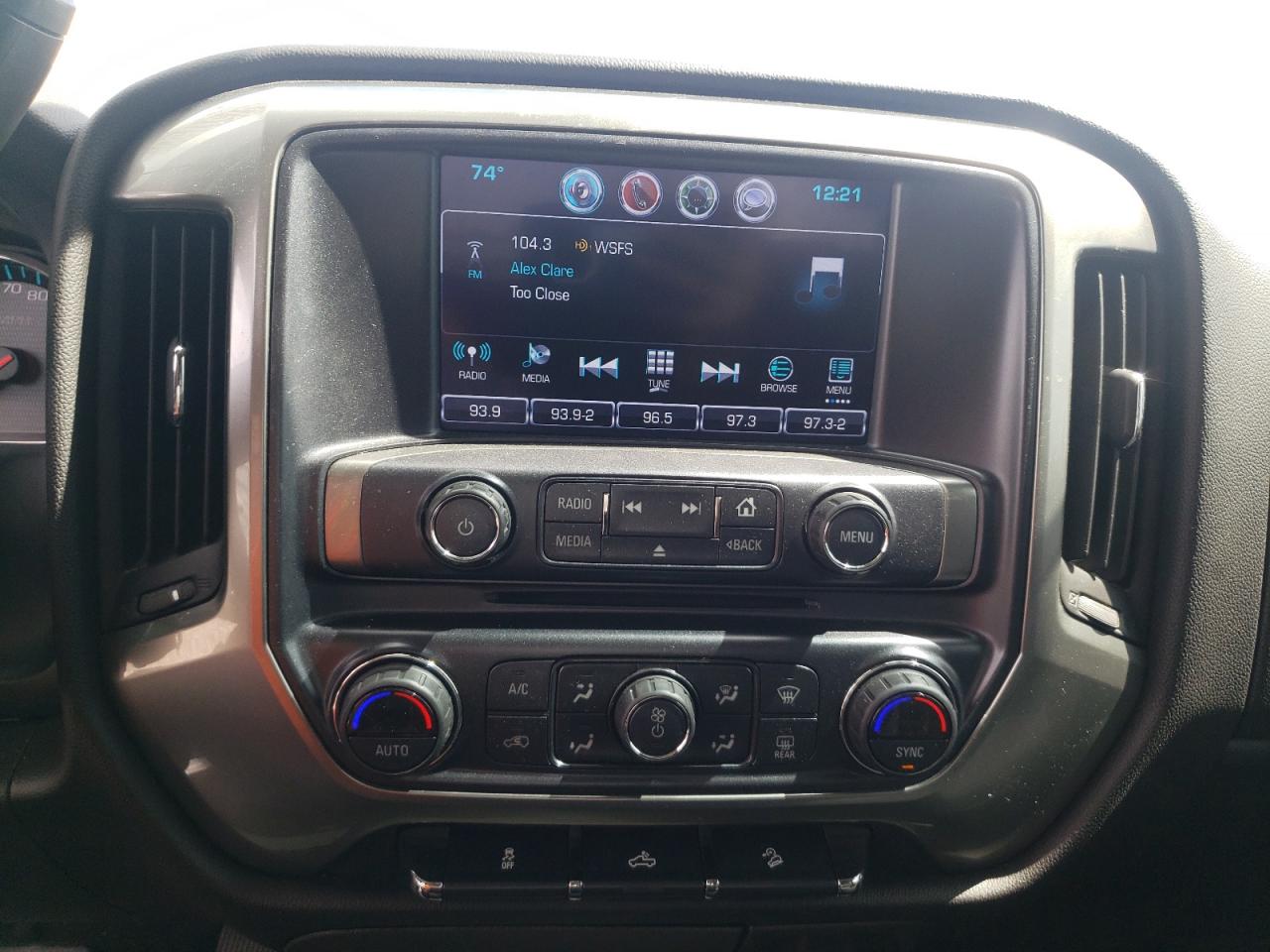 Photo 9 from auction – 2018 CHEVROLET SILVERADO with VIN 3GCUKREC5JG324609