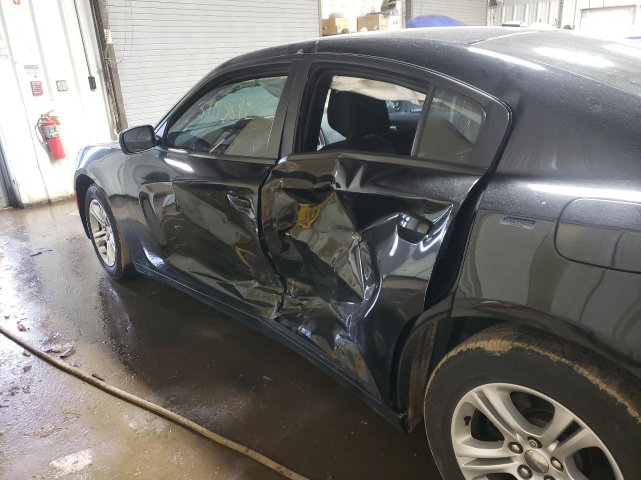 Photo 9 from auction – 2015 DODGE CHARGER SE with VIN 2C3CDXBG9FH875221