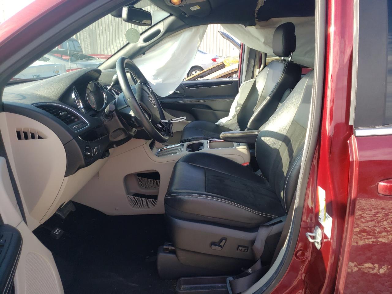Photo 5 from auction – 2019 DODGE GRAND CARA with VIN 2C4RDGCG3KR620962