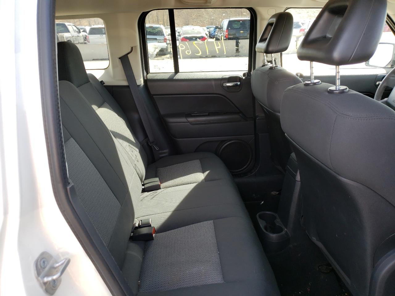 Photo 6 from auction – 2009 JEEP PATRIOT SP with VIN 1J4FT28B59D102557
